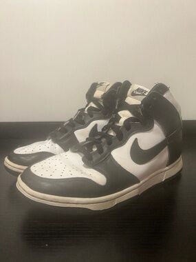 SIZE 8.5 MEN - Nike Dunk High Retro Black White